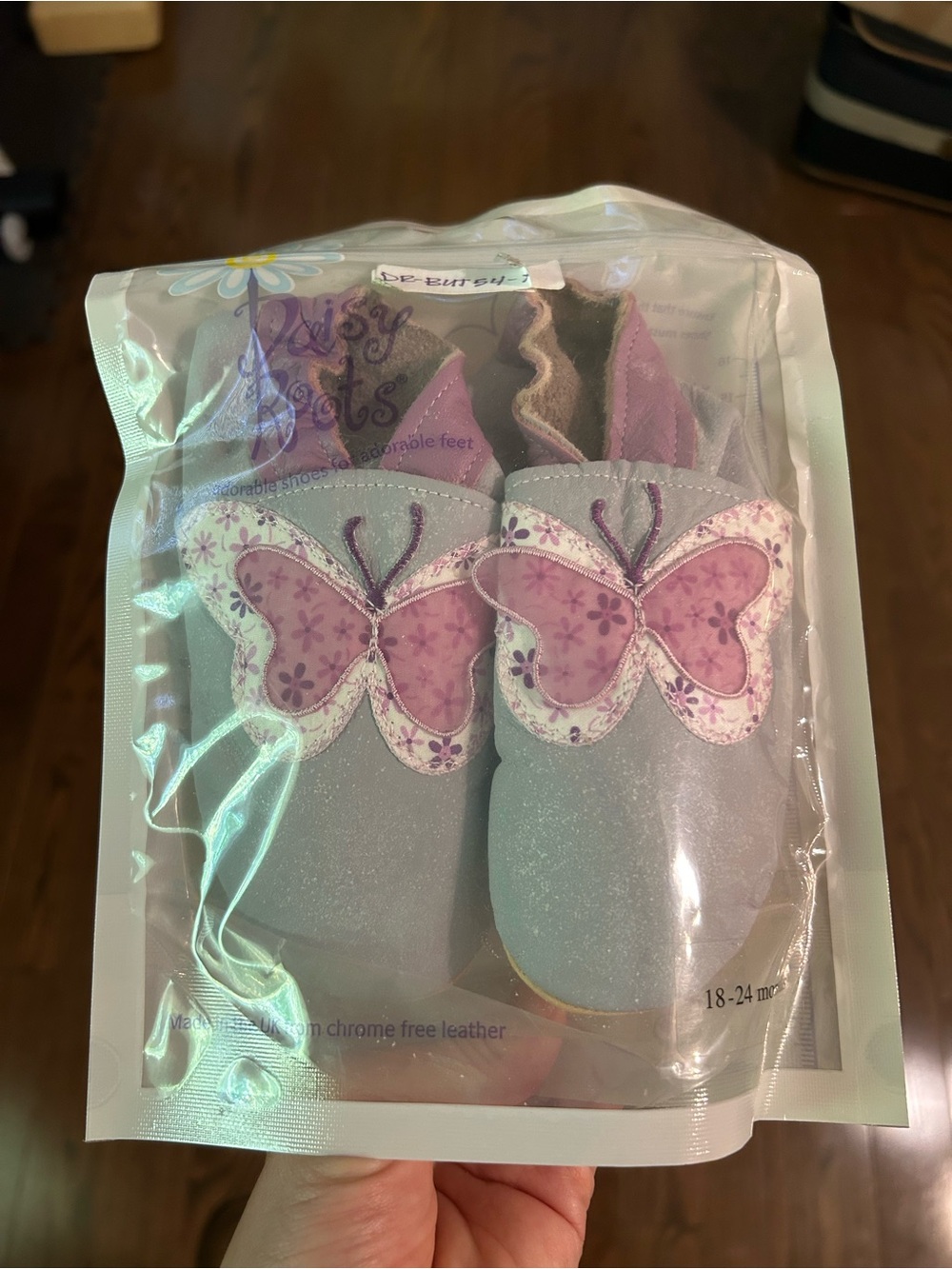 12-18 months LeatherButterfly Slip-On Crib Shoes in Light Purple and Pink